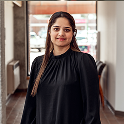 Ammara Shamshad, MD